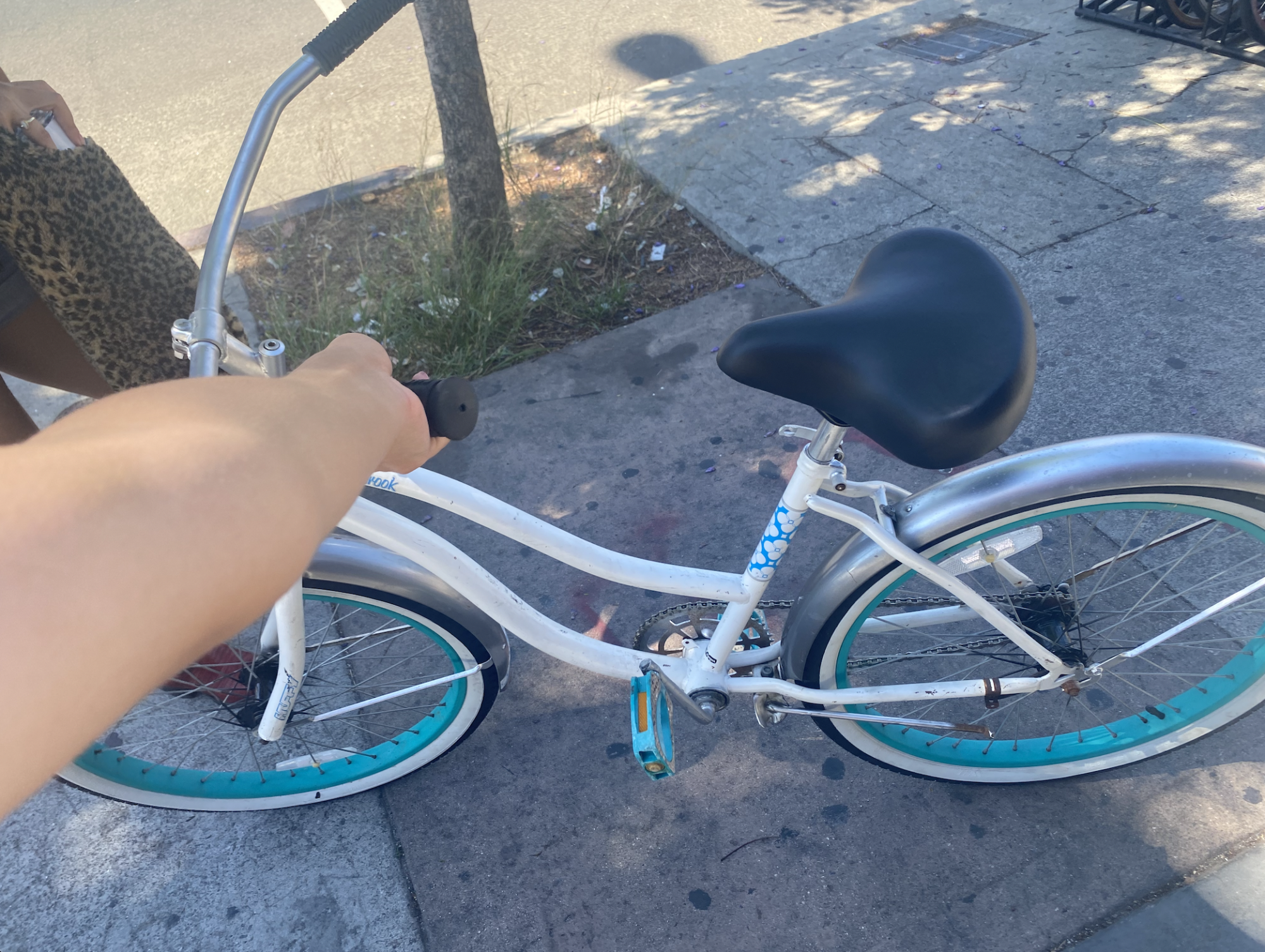 Huffy cranbrook White and Blue