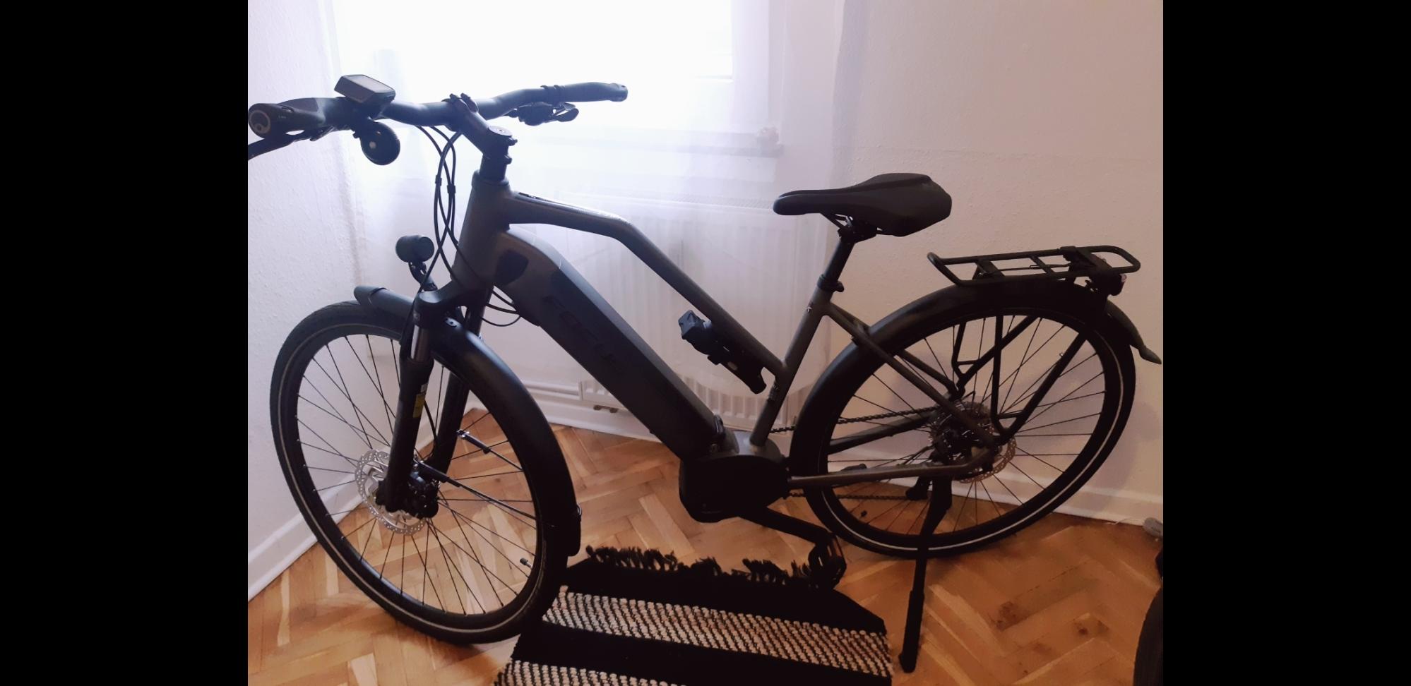 2021 Focus Silver, gray or bare metal