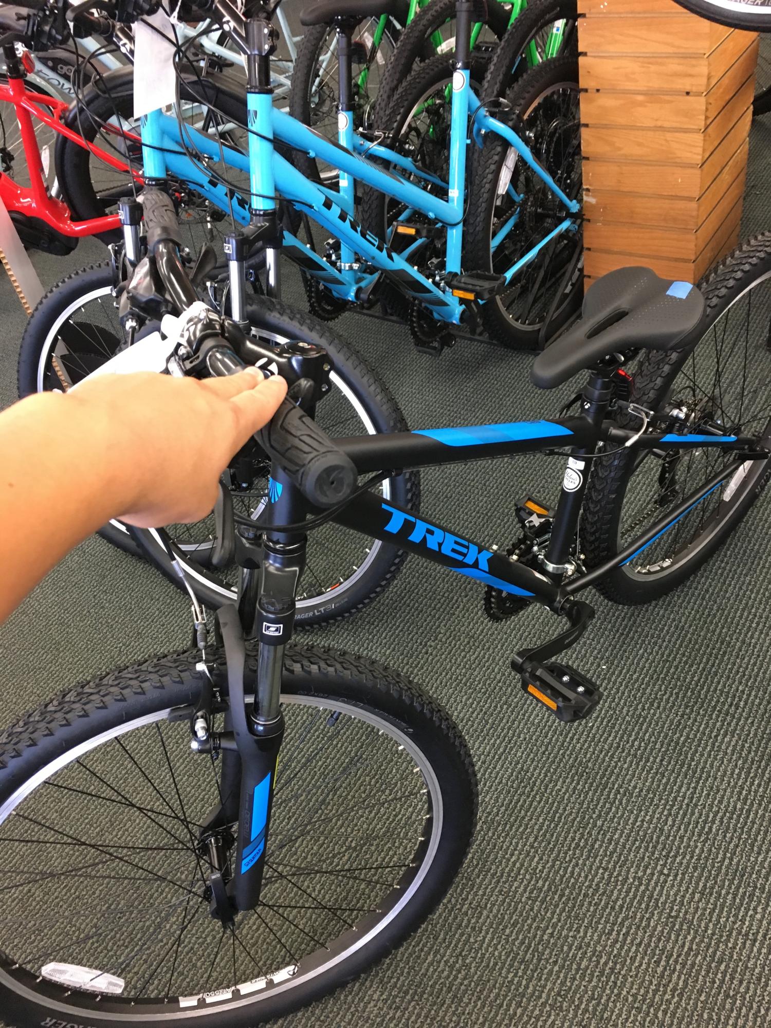 2017 Trek 820 Black