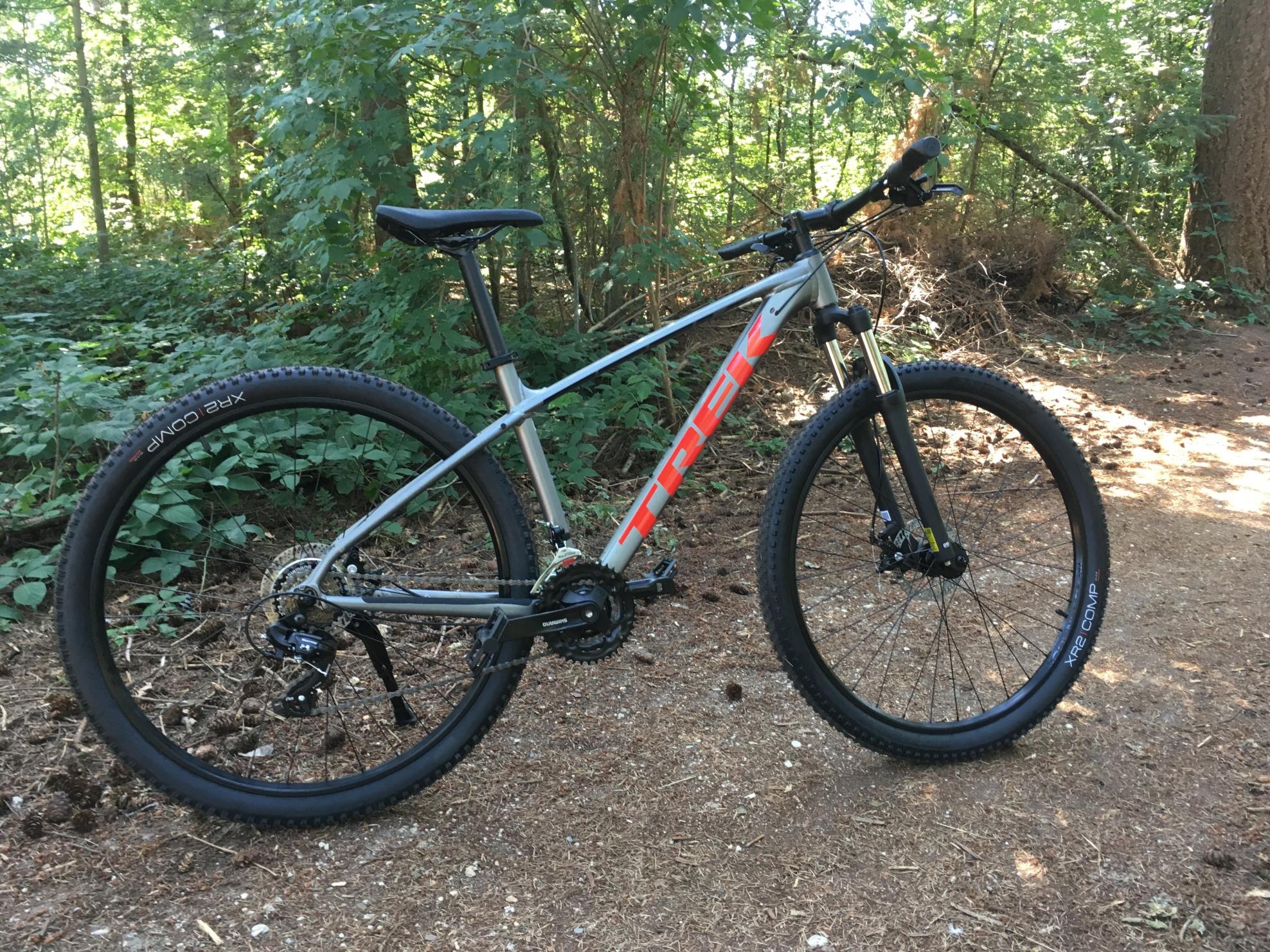 2022 Trek Marlin Gen 2 Silver, gray or bare metal and Red