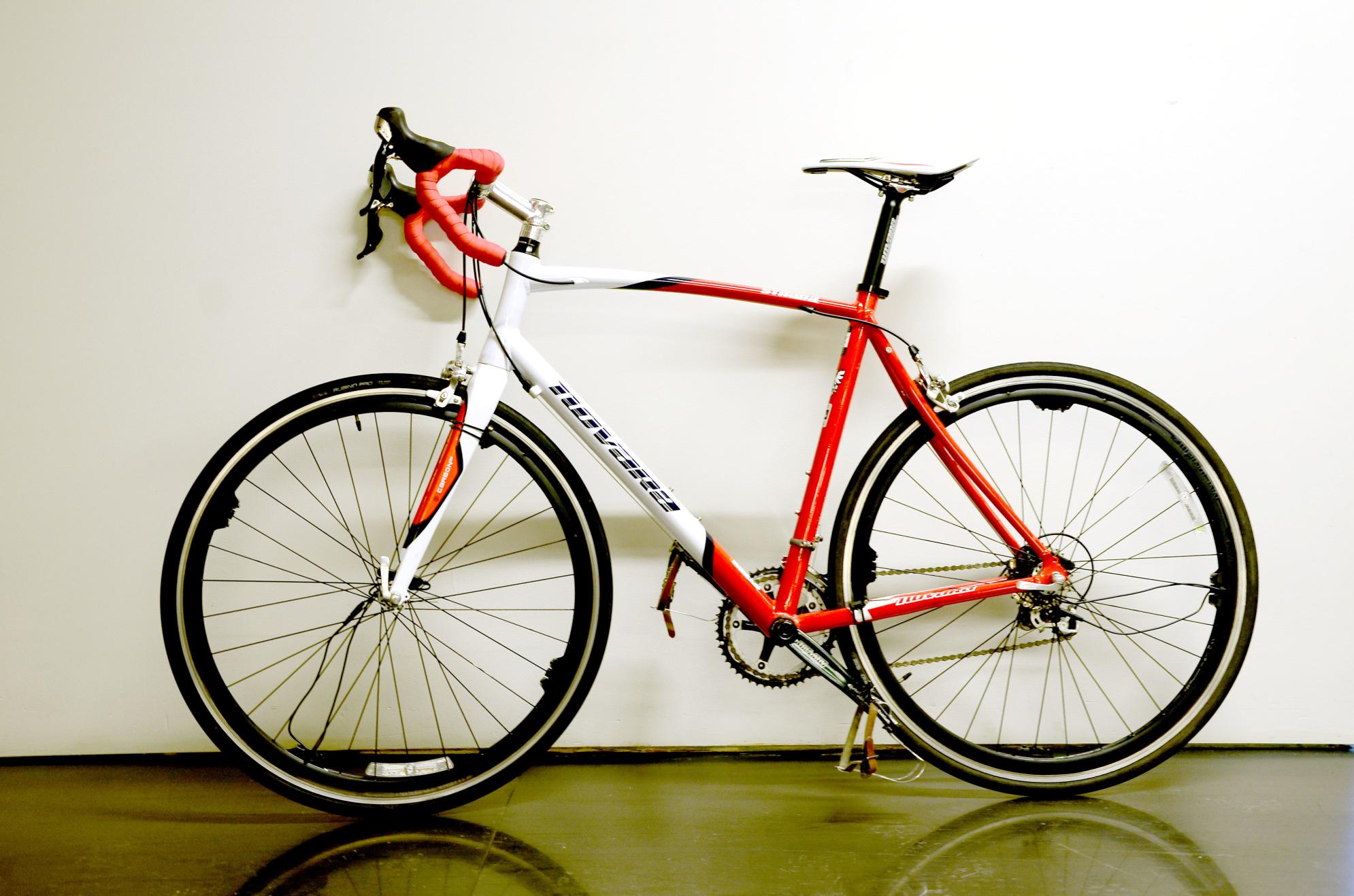 2013 Novara Strada White, Red, and Black