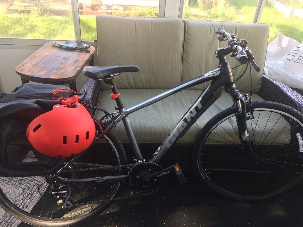 2017 Giant Rome 3 Black and Silver or Gray