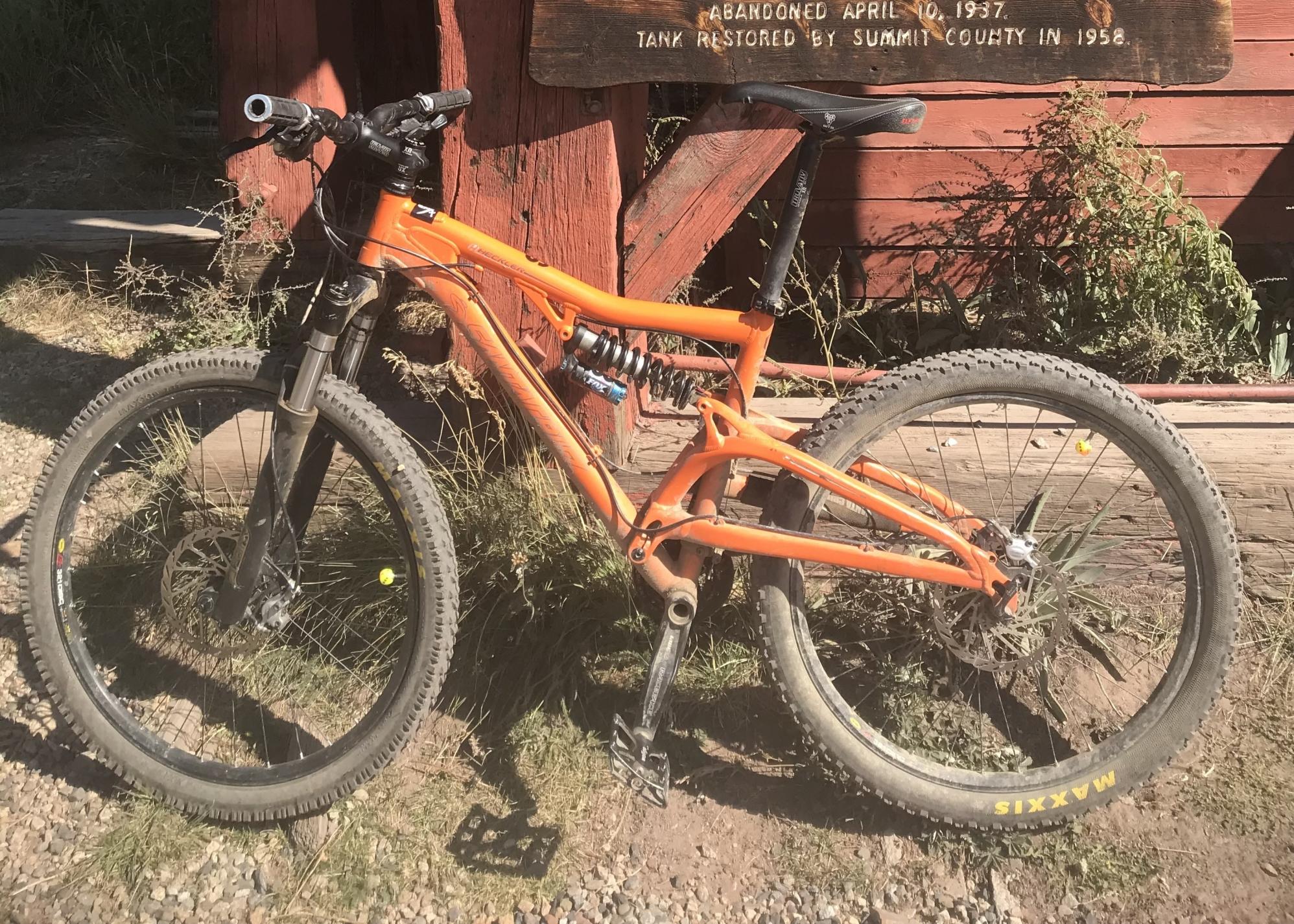 2008 Santa Cruz Heckler Orange
