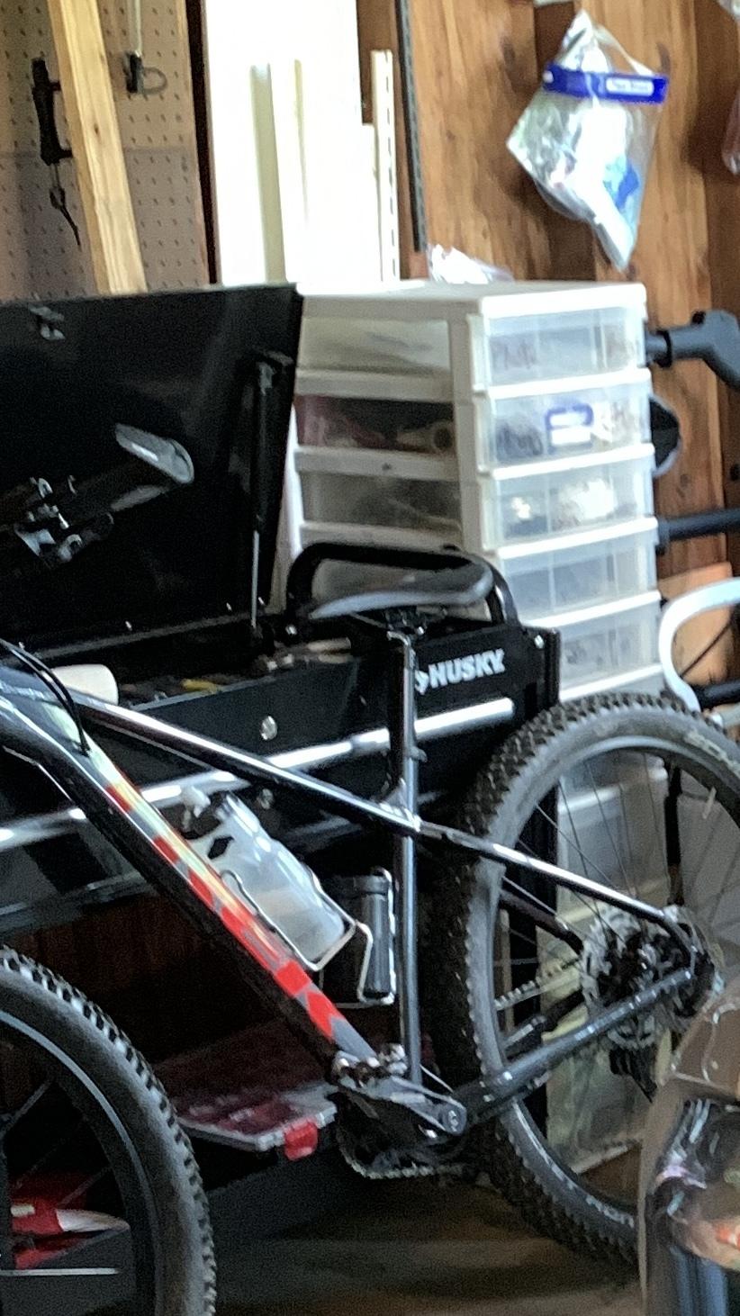 2021 Trek Silver, gray or bare metal