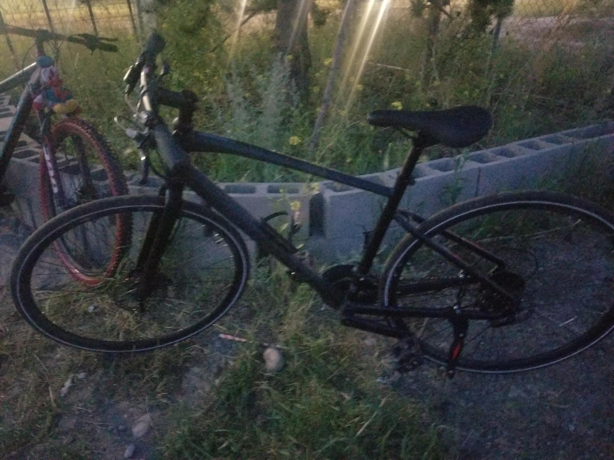 2022 Specialized Sirrus 4.0 Black