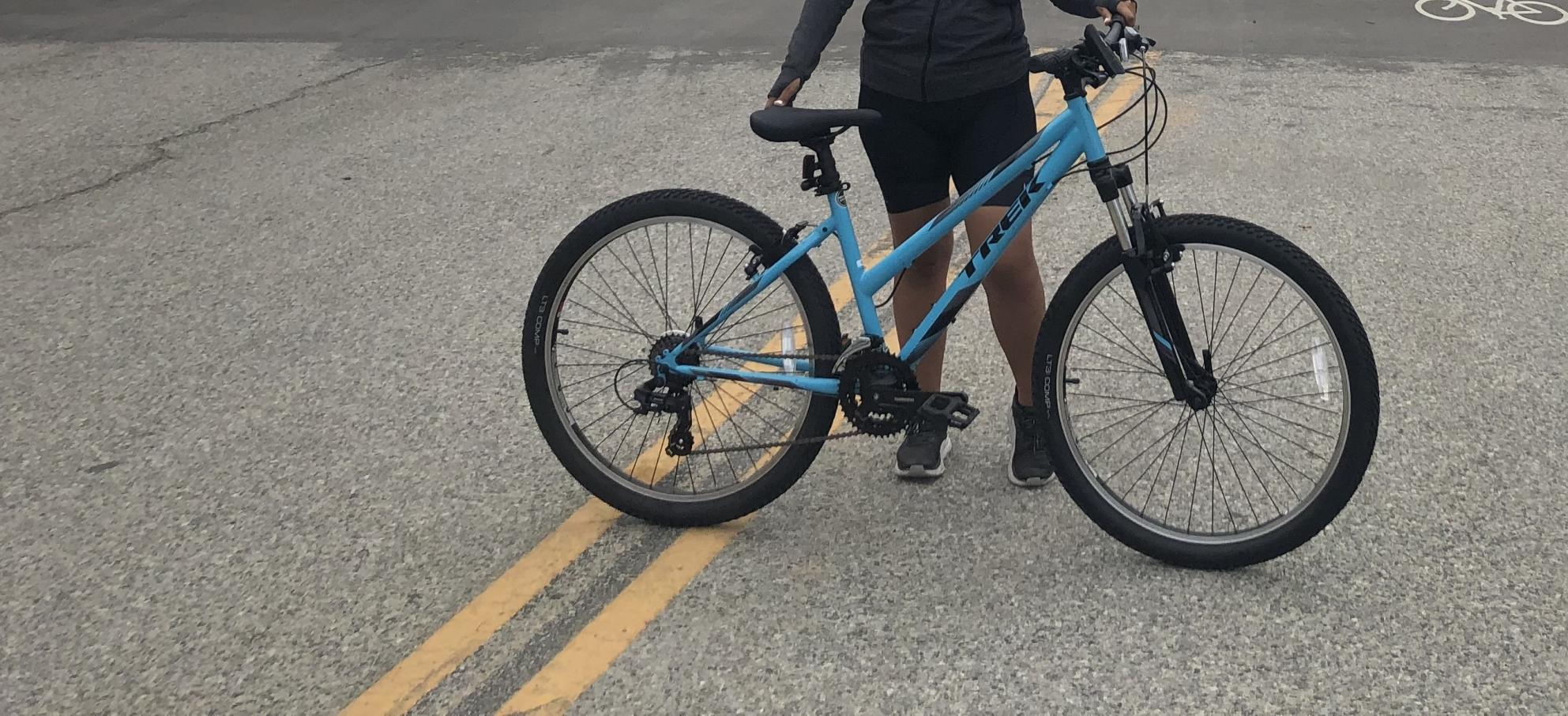 2022 Trek SM Blue