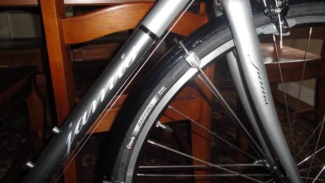 2011 Jamis Satellite Sport Black and Silver or Gray