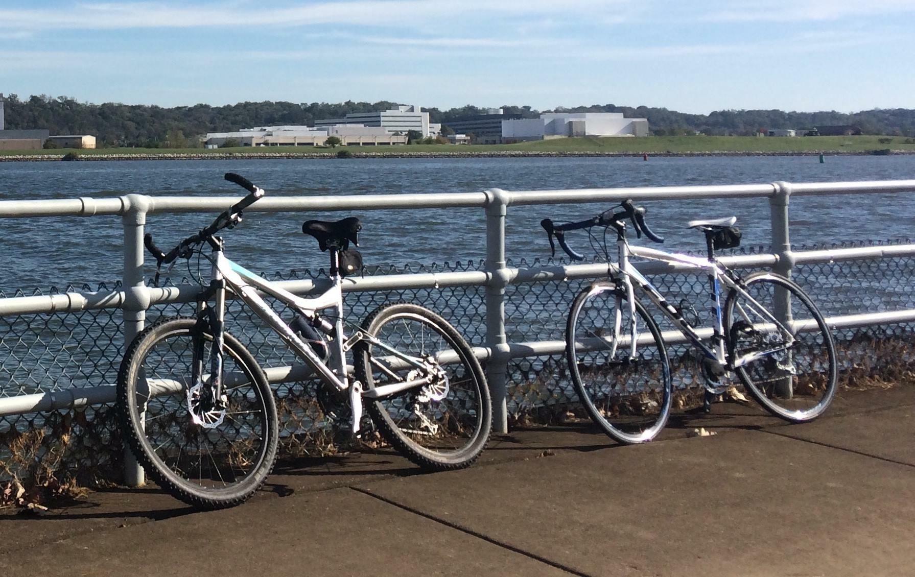 2007 Specialized Stumpjumper FSR Expert 29 Silver or Gray