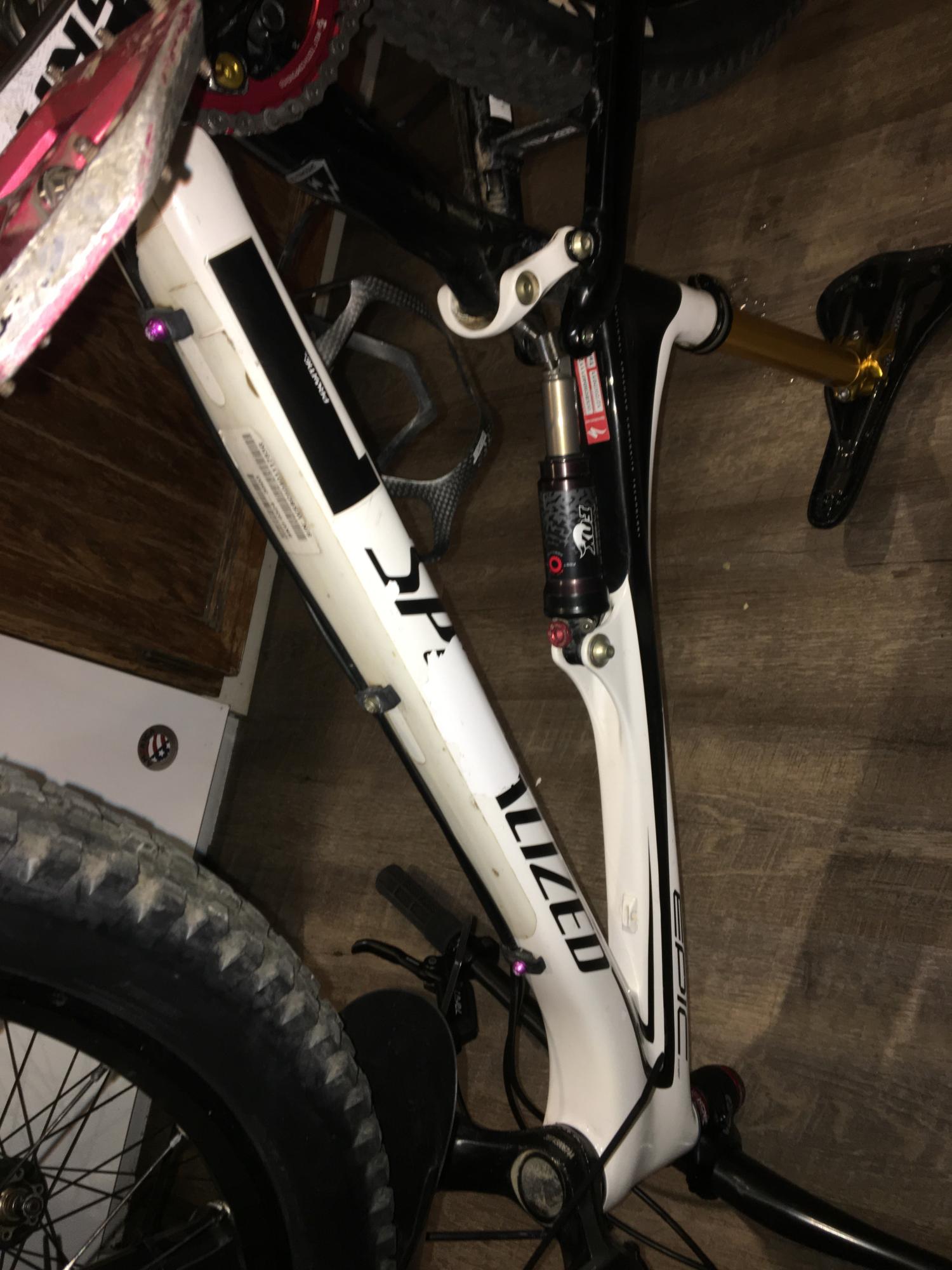 2012 Specialized Epic Expert Carbon 29 White and Black