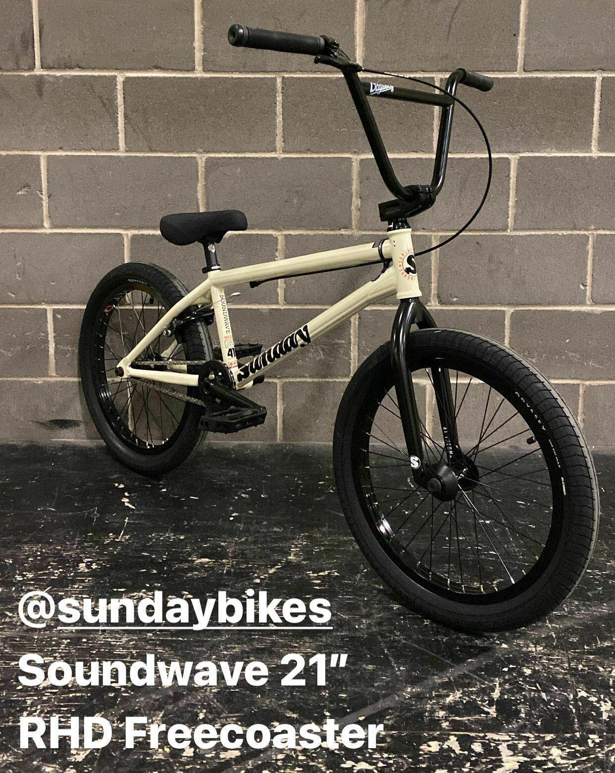 2022 Sunday Soundwave White