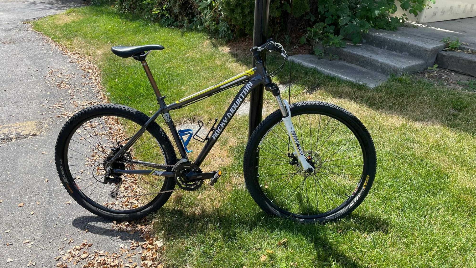 2022 Rocky Mountain Bicycles Black