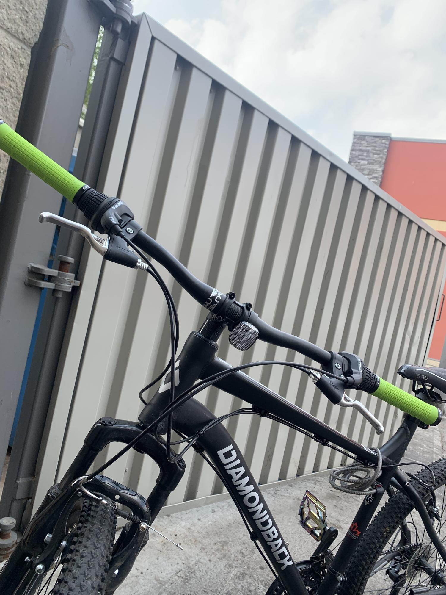 Diamondback 6061T6 heat treated frame Black and Silver, gray or bare metal