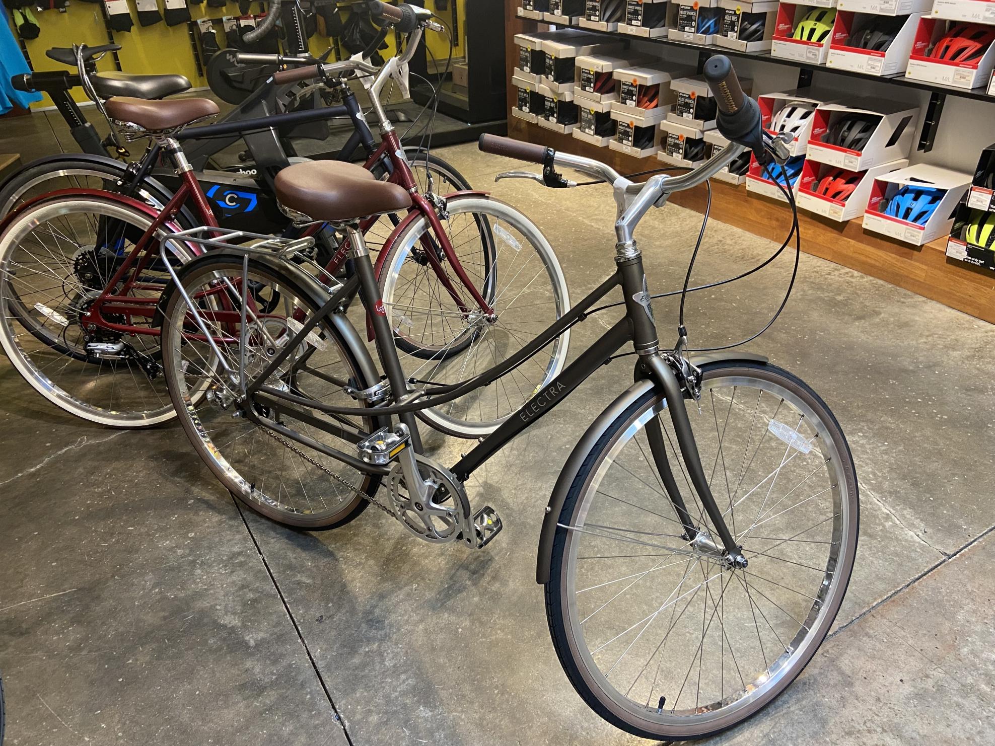 2022 Electra Loft 7i Brown