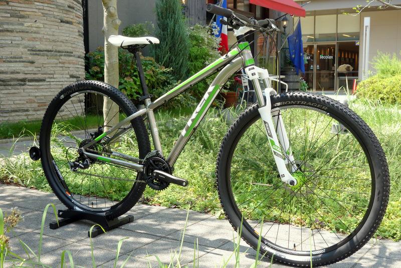2014 Trek X-Caliber 5 Silver or Gray, White, and Green