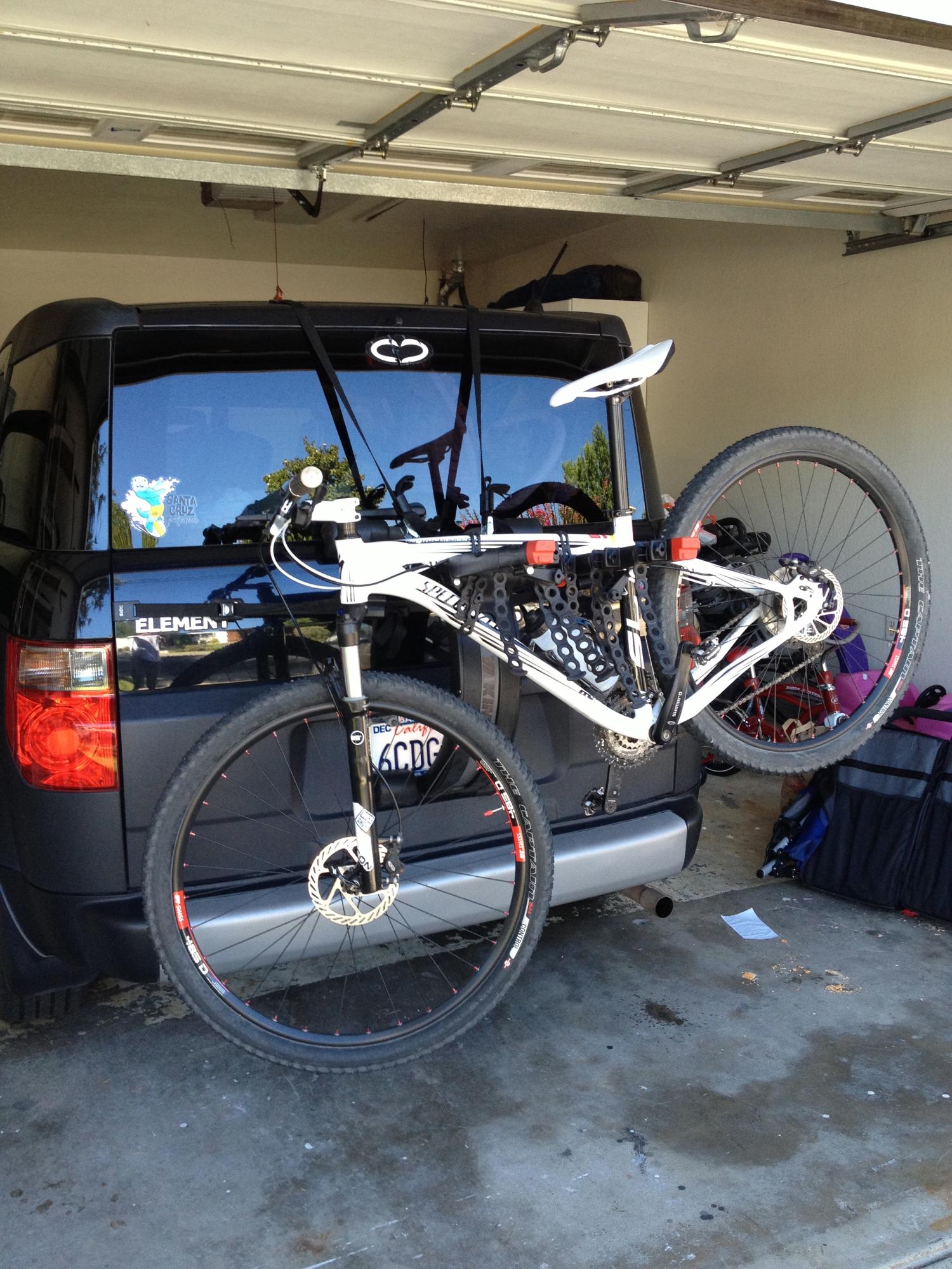 2009 Specialized Rockhopper Pro 29  White, Black, and Red