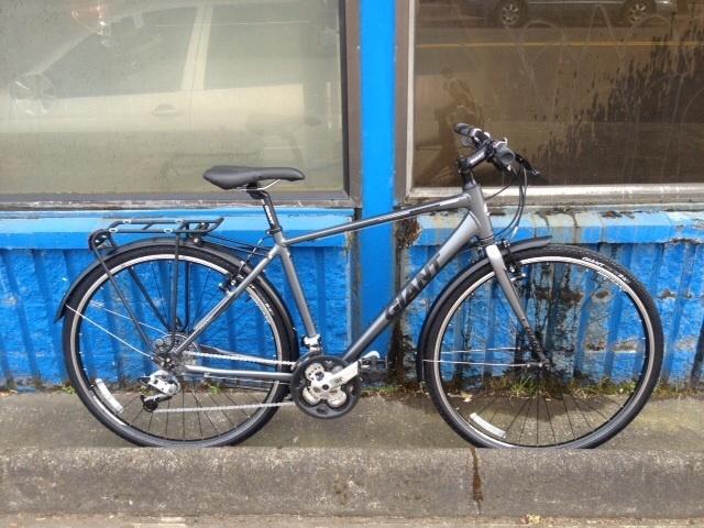 2013 Giant City Escape  Black
