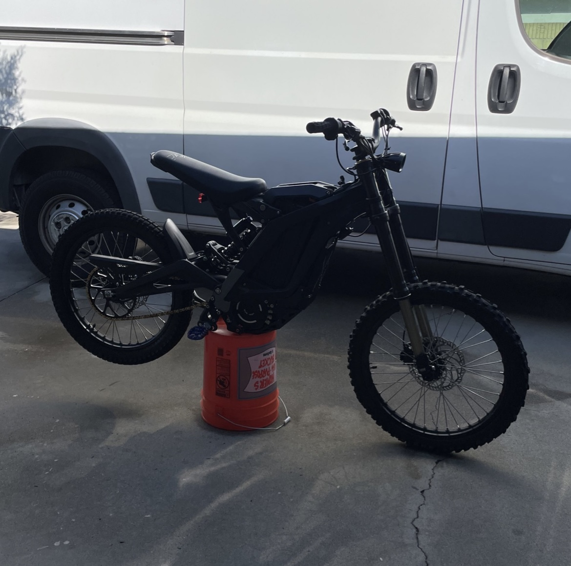 2022 SUR RON SUR RON Light Bee Black