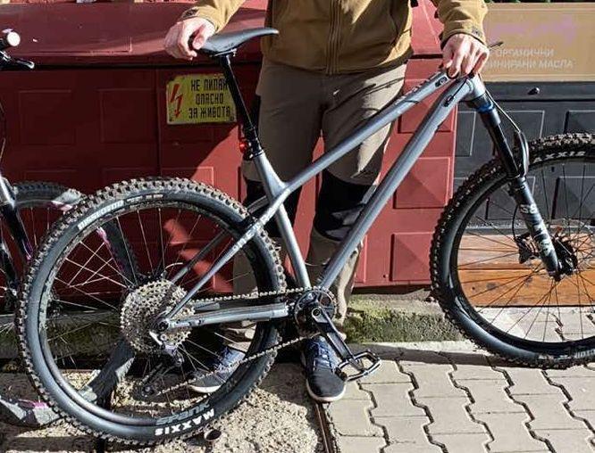 2021 Commencal Bikes META HT AM 29 Silver, gray or bare metal