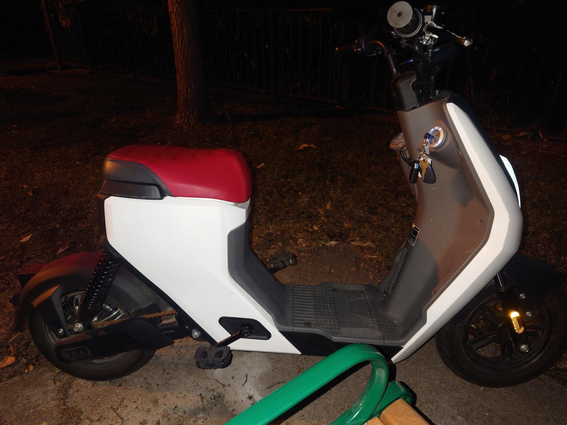 2022 Honda U-Be e-scooter White