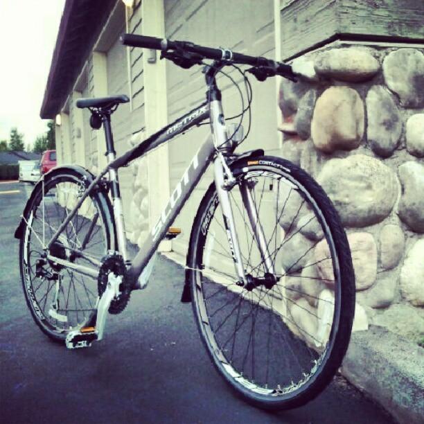 2012 SCOTT Metrix 30  Silver or Gray