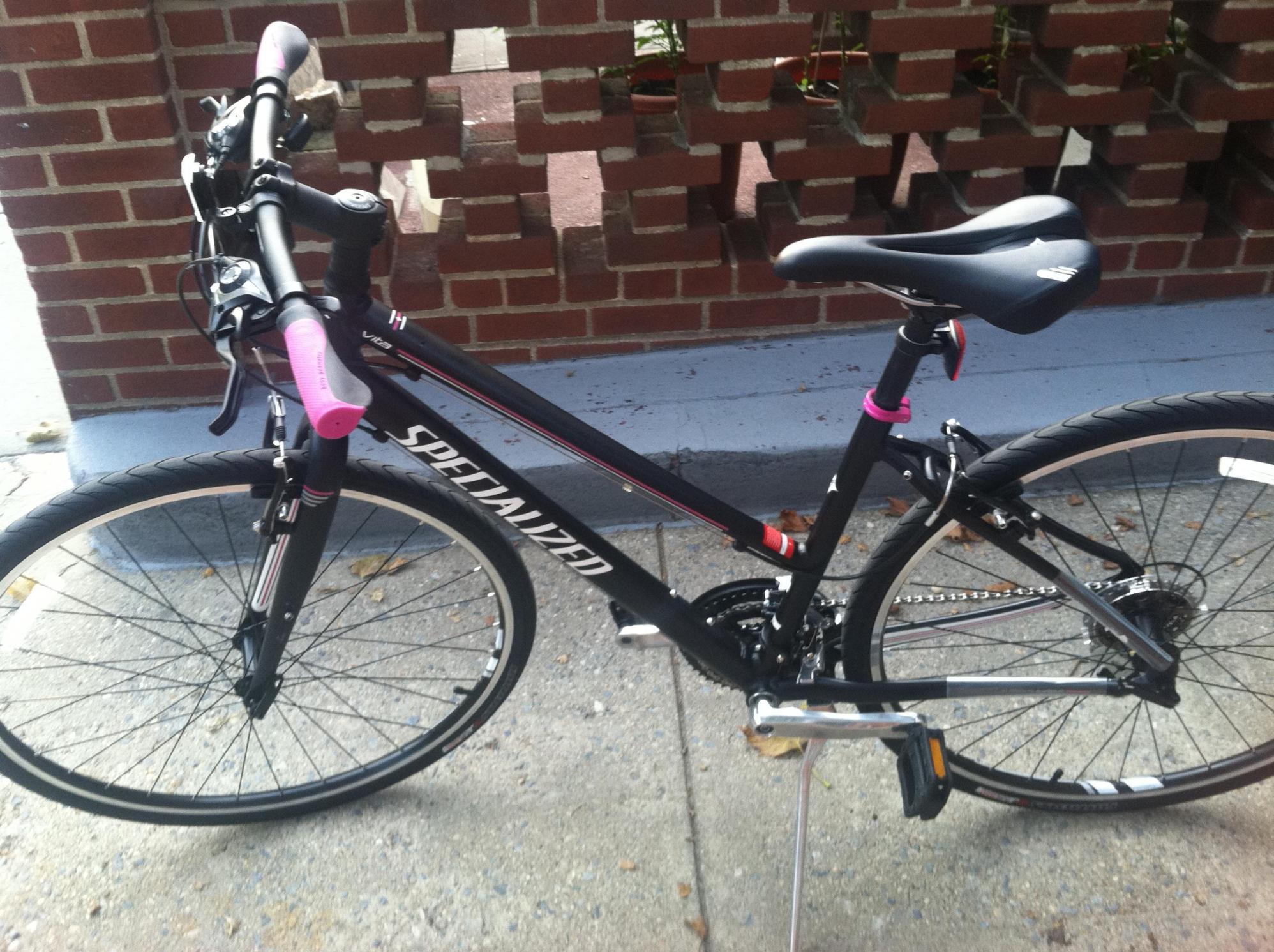 2011 Specialized Vita Step Thru  Black