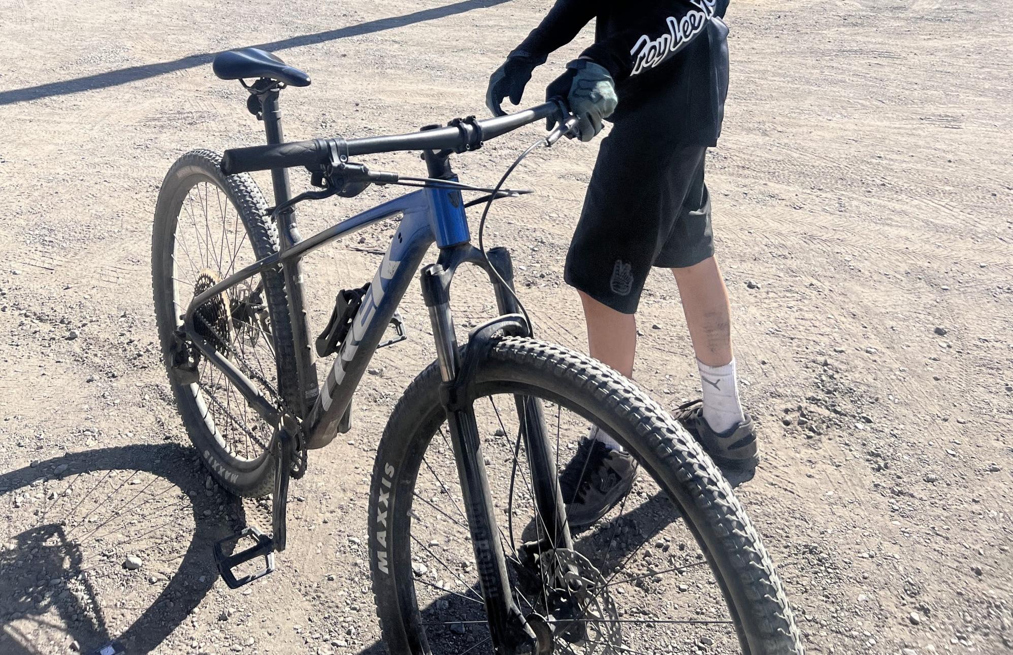 2022 Trek Marlin Blue