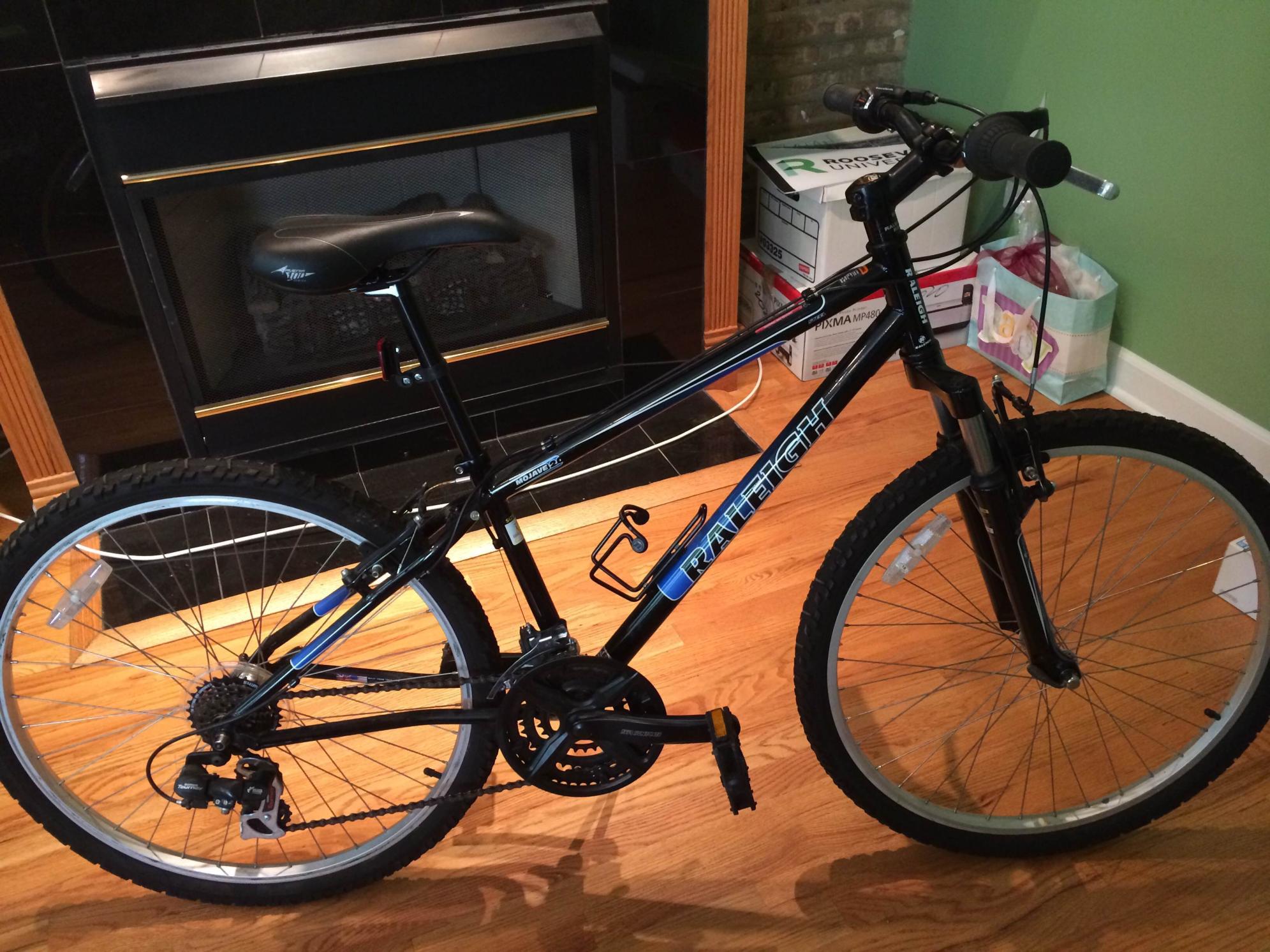 2009 Raleigh Mojave 2.0  Black and Blue