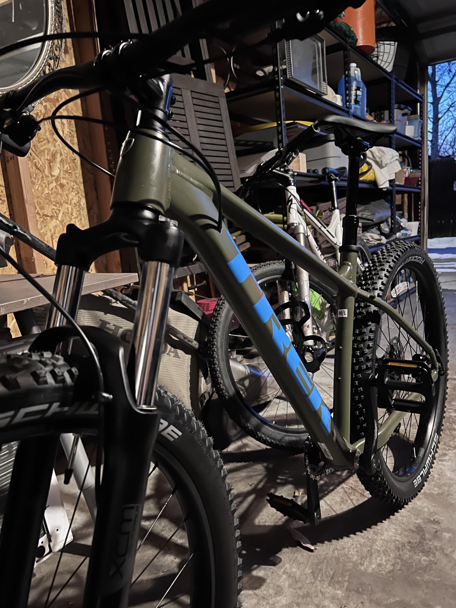 2022 Trek Roscoe 6 Green