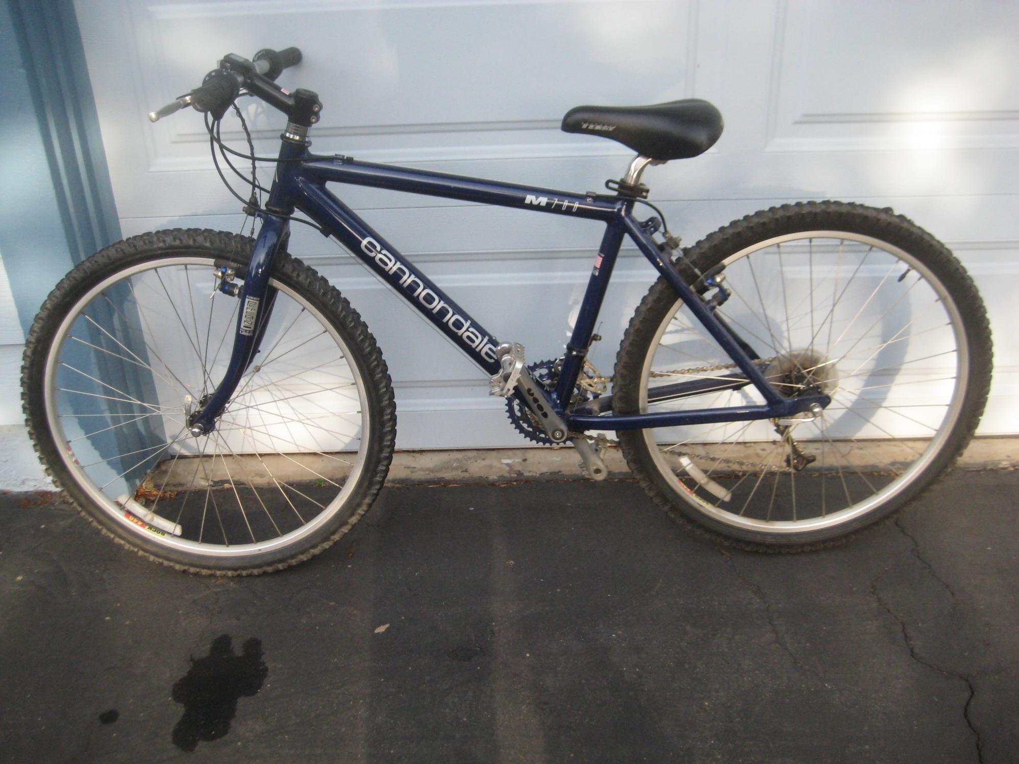 Cannondale M700 Mountain Bike Blue