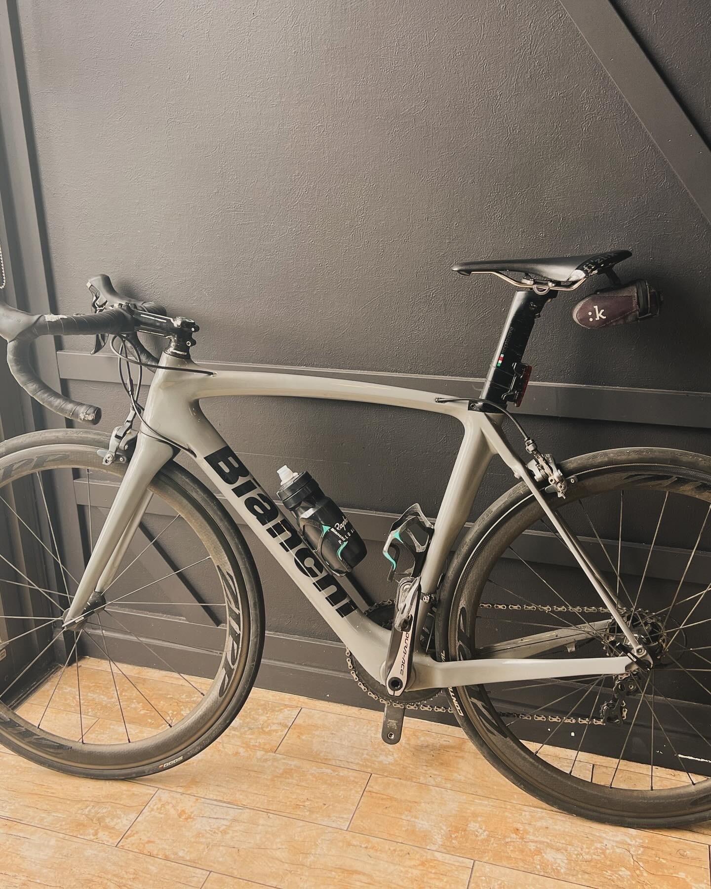 2011 Bianchi Oltre Super Record Silver, gray or bare metal