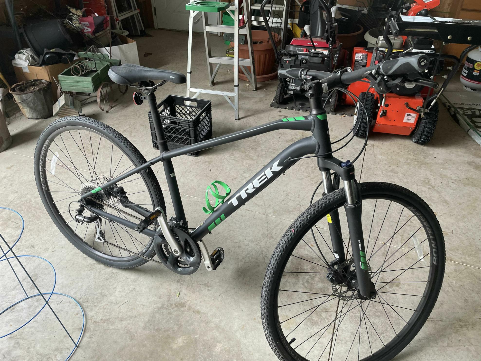 2018 Trek DS 2 17.5 Matte Black Black and Green