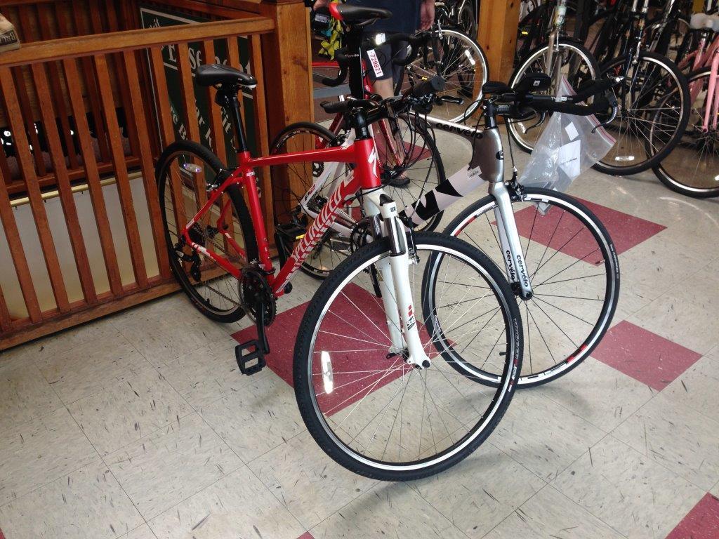 2013 Specialized Crosstrail  Red and White
