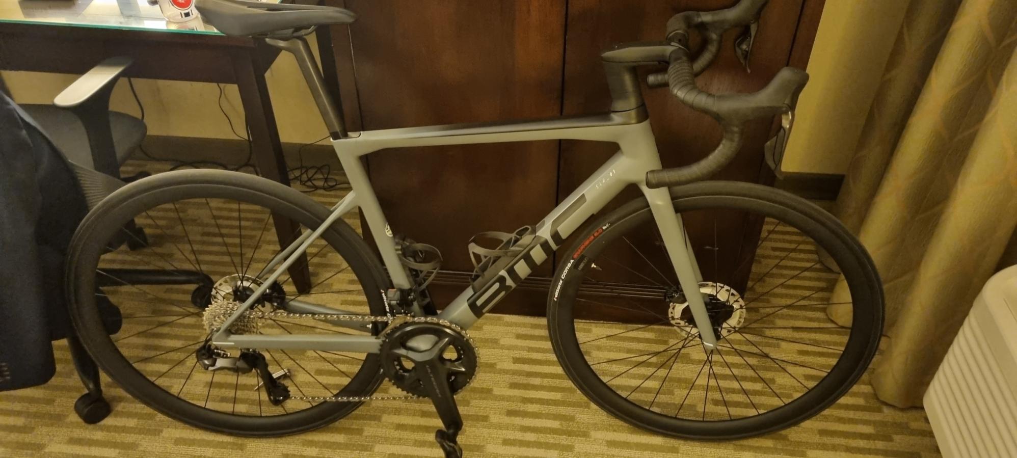 2022 BMC BMC Team Machine SLR-01 Silver, gray or bare metal