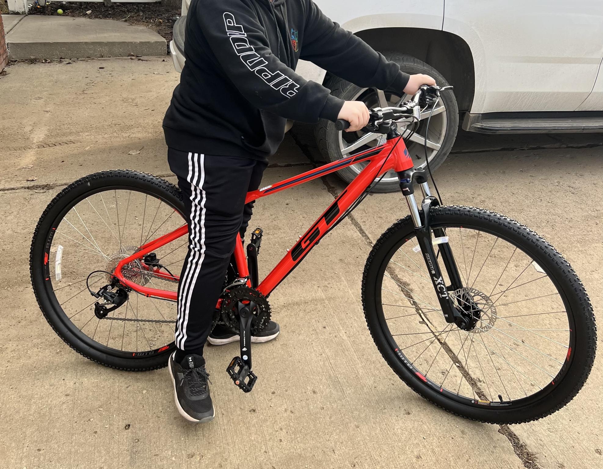 2022 GT Bicycles Aluminum frame, hardtail. Red and Black