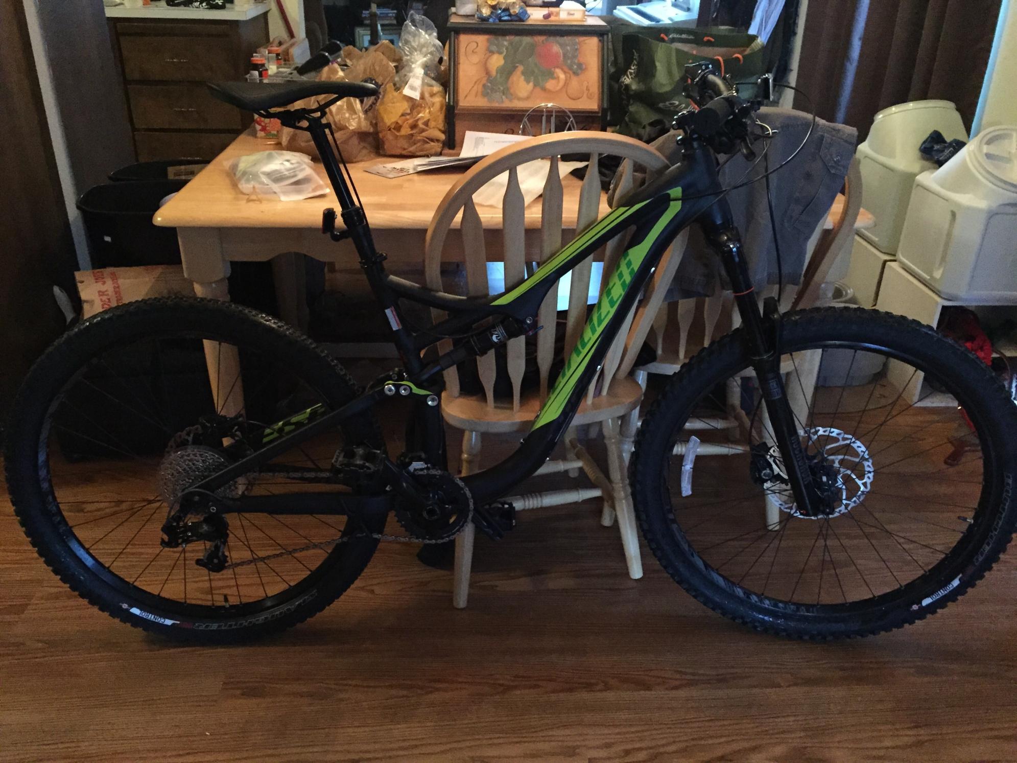 2015 Specialized Stumpjumper FSR Comp Evo  Black and Green