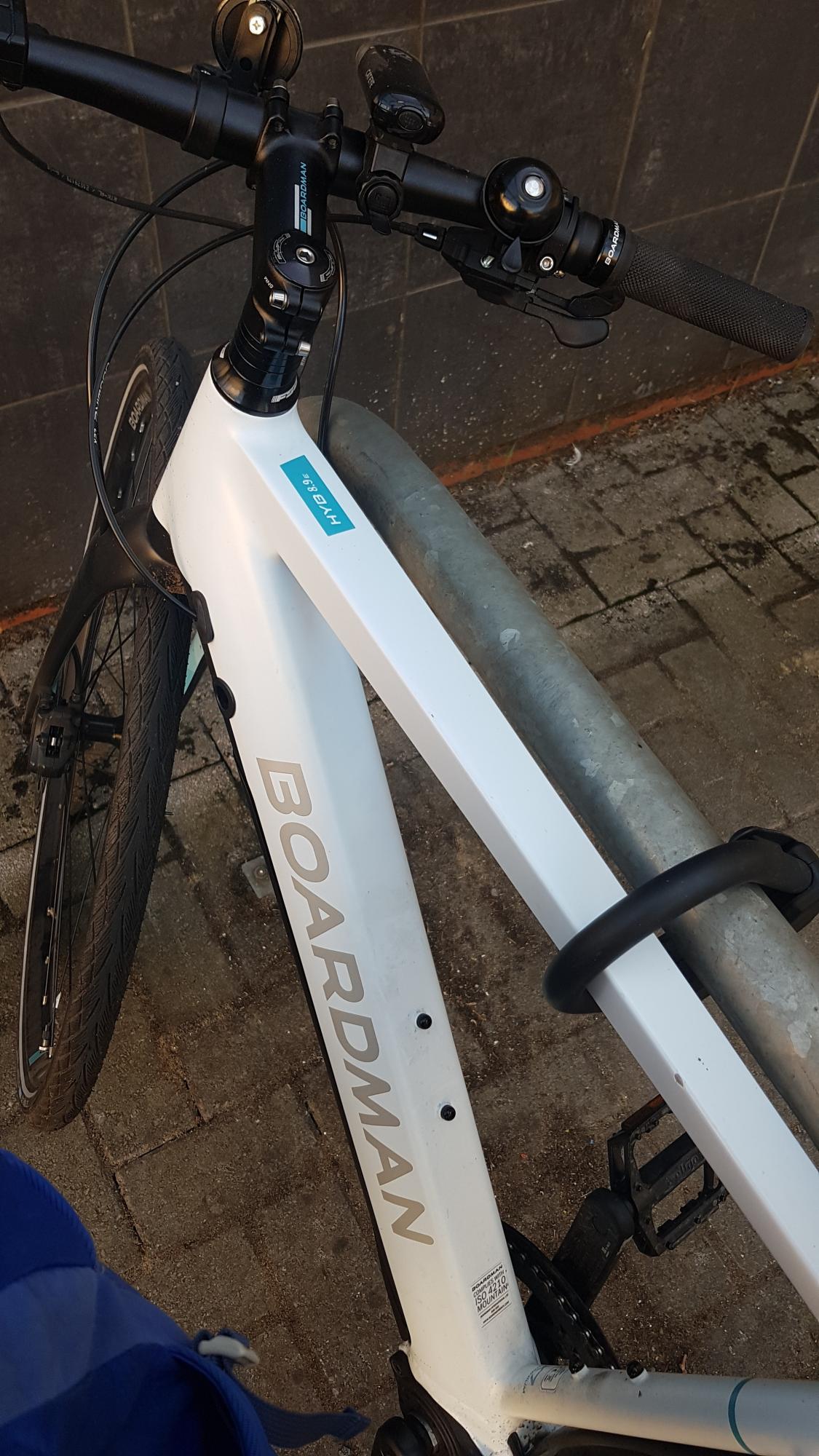 2021 Boardman Bikes Hyb 8.9e White