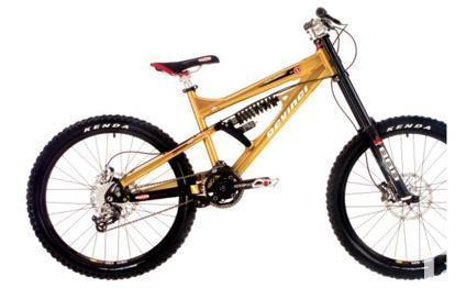 2007 Devinci wilson Yellow or Gold
