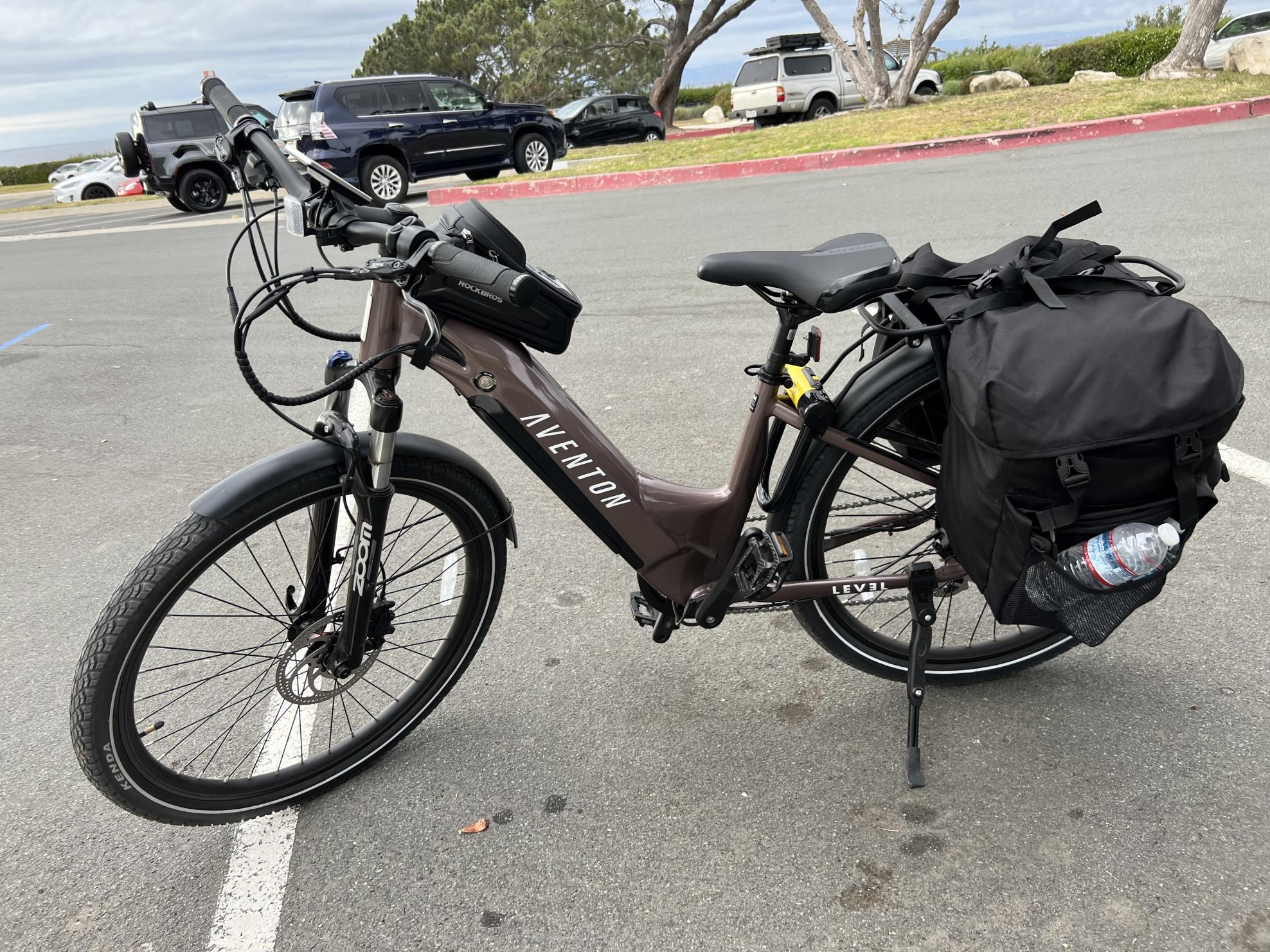 2022 Aventón Level Brown