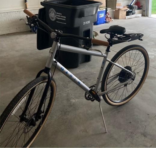 2021 Marin Bikes Kentfield 2 Silver, gray or bare metal