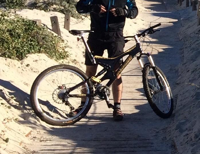 2003 Specialized Enduro Comp Black and Yellow or Gold