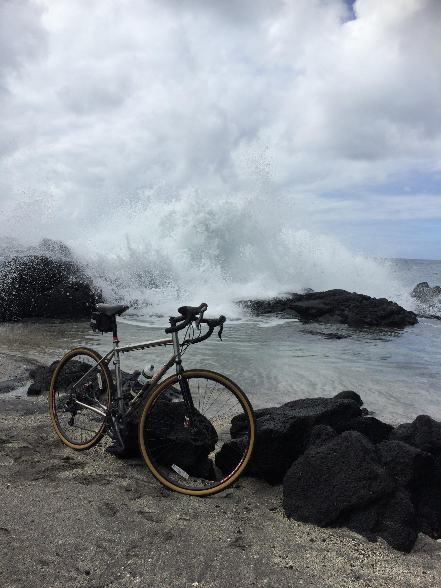 2012 Salsa Vaya Silver or Gray