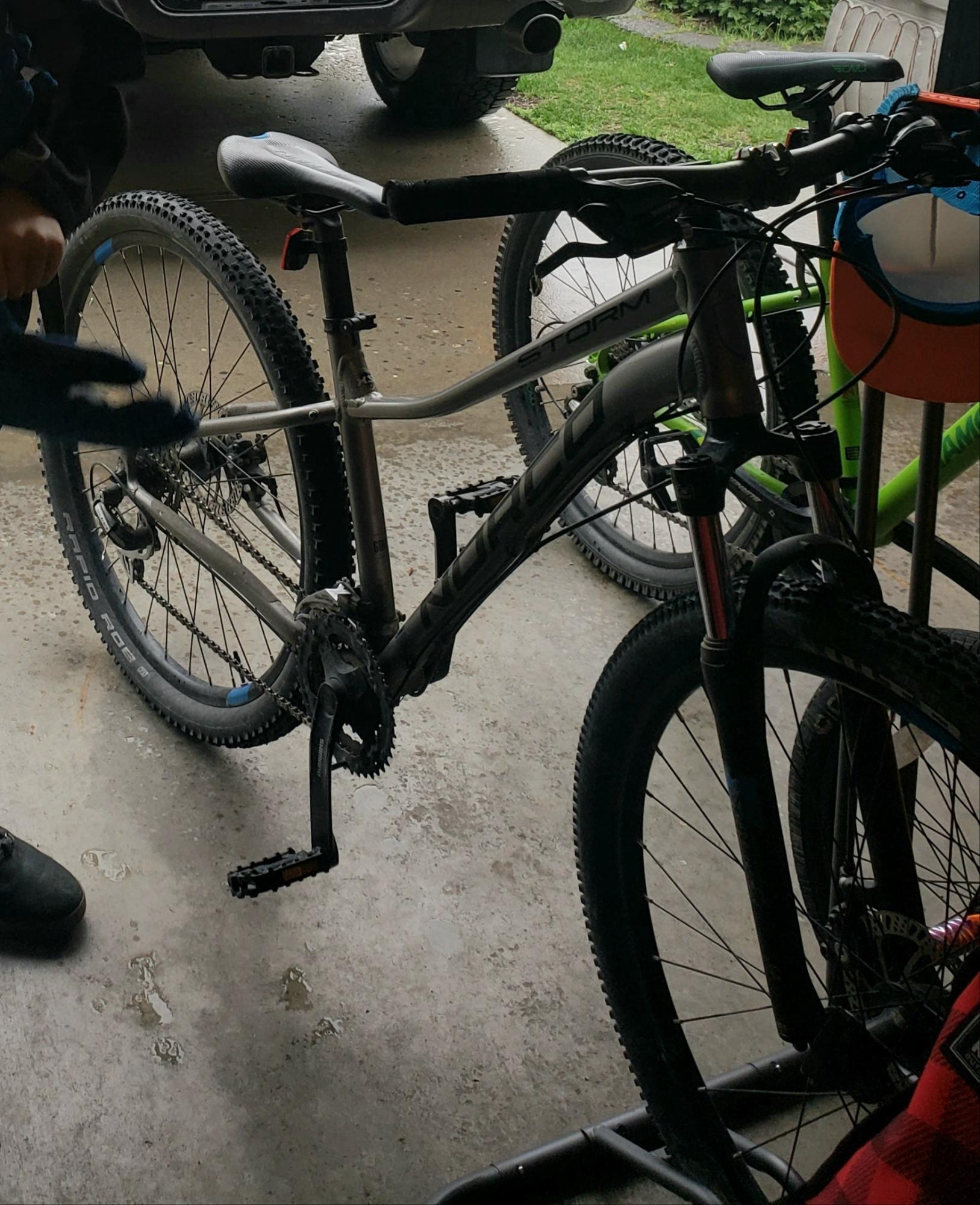 2017 Norco Bikes Storm Silver, gray or bare metal