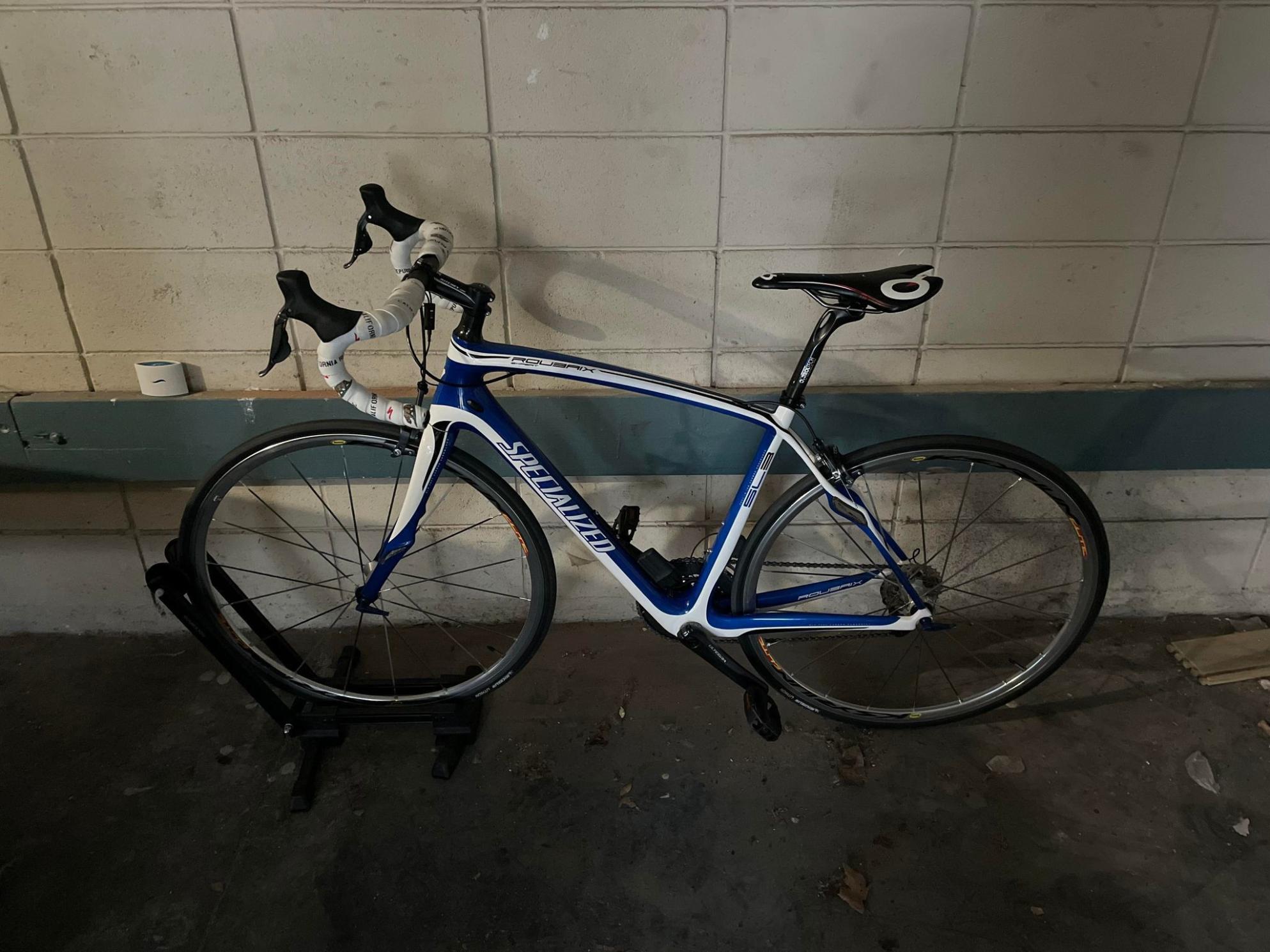 2011 Specialized Roubaix SL3 Pro Frameset Blue and White