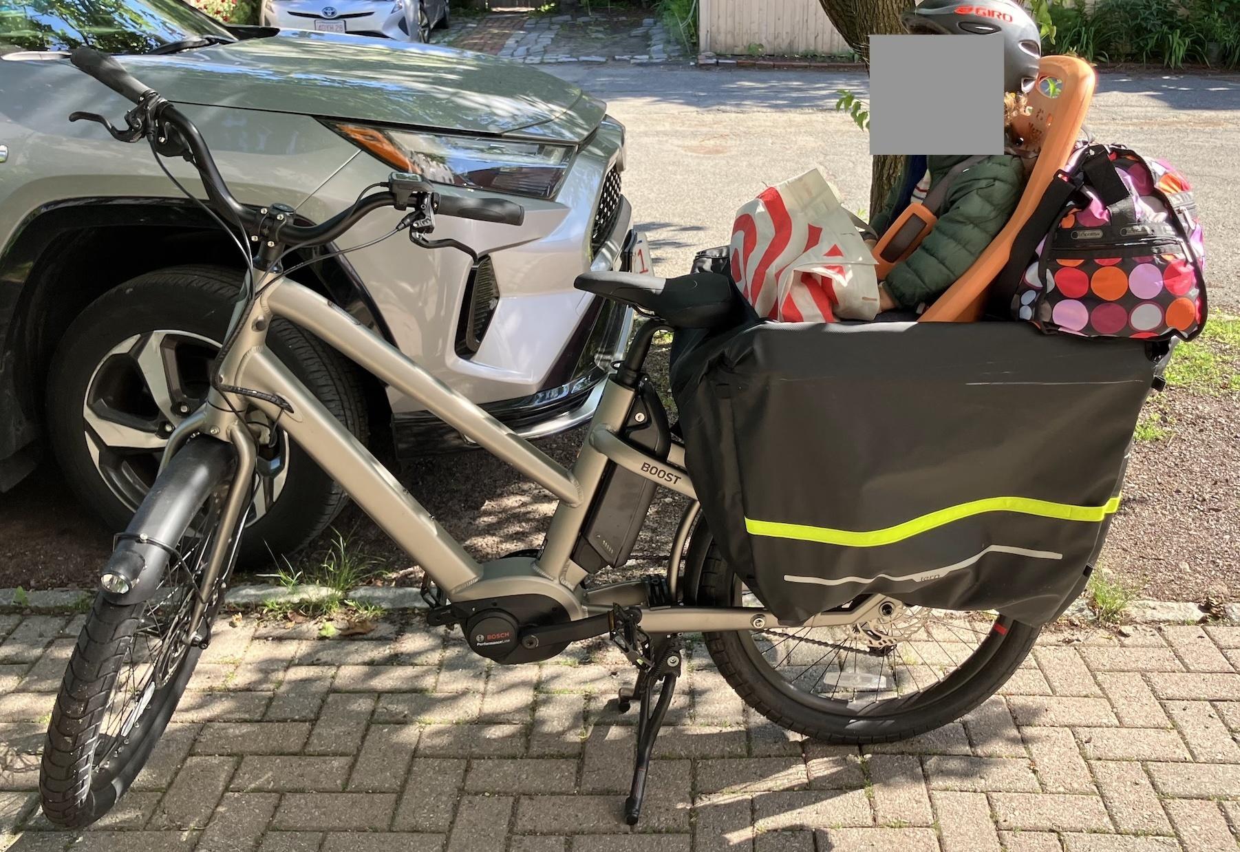 2023 Benno Silver, gray or bare metal