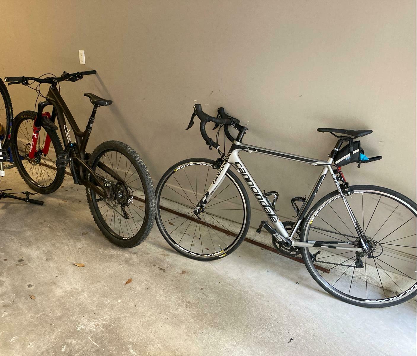 2017 Cannondale Supersix Silver, gray or bare metal