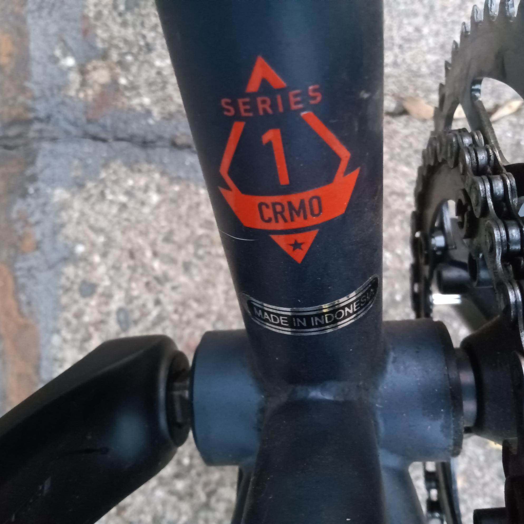 2021 Marin Bikes Nicasio Blue and Red
