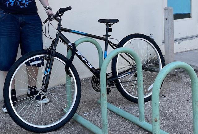 2024 Huffy rock creek Black and Blue