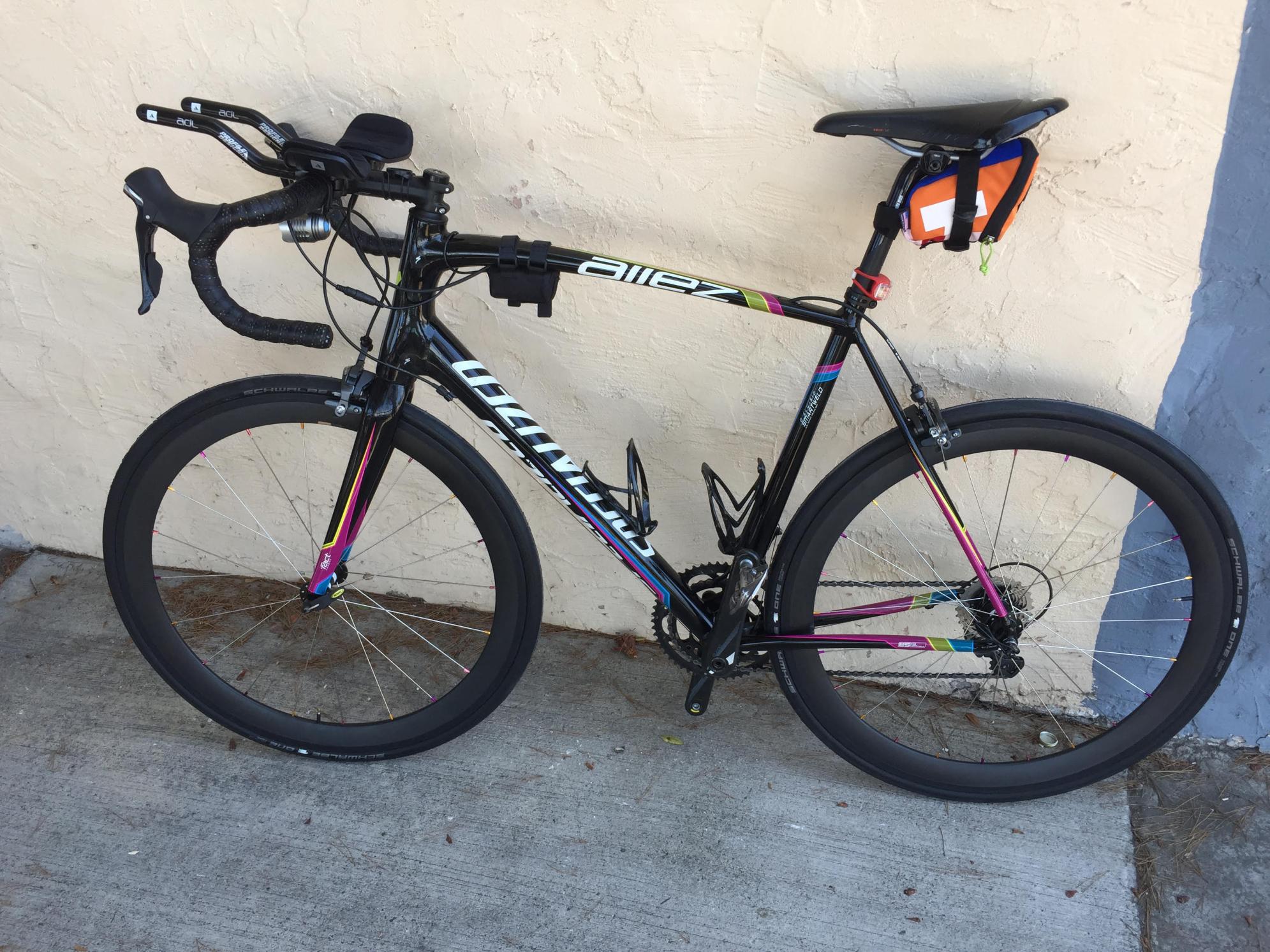2015 Specialized Specialized Allez Smartweld E5 61 cm frame Multi Keyline paint scheme Black