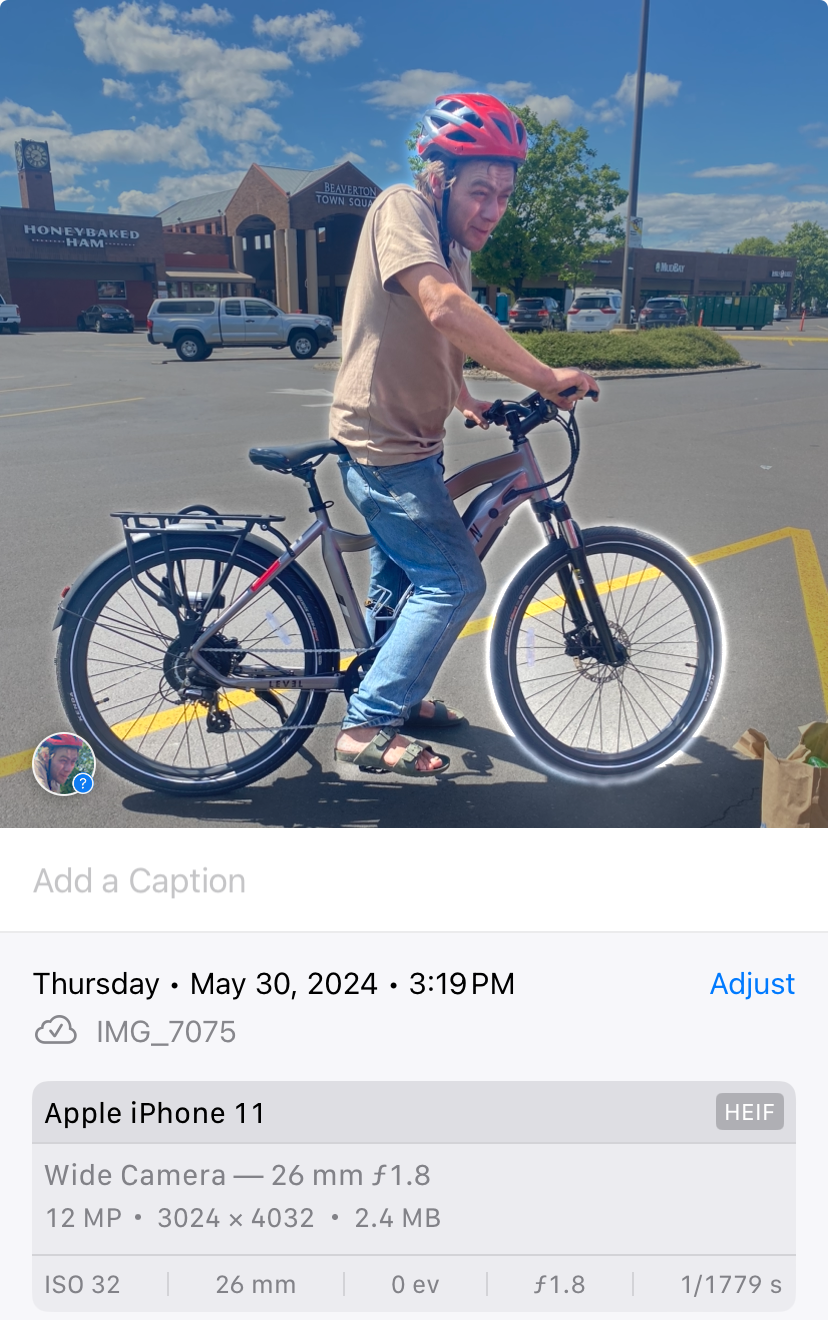 2022 Aventón Level 3 Silver, gray or bare metal