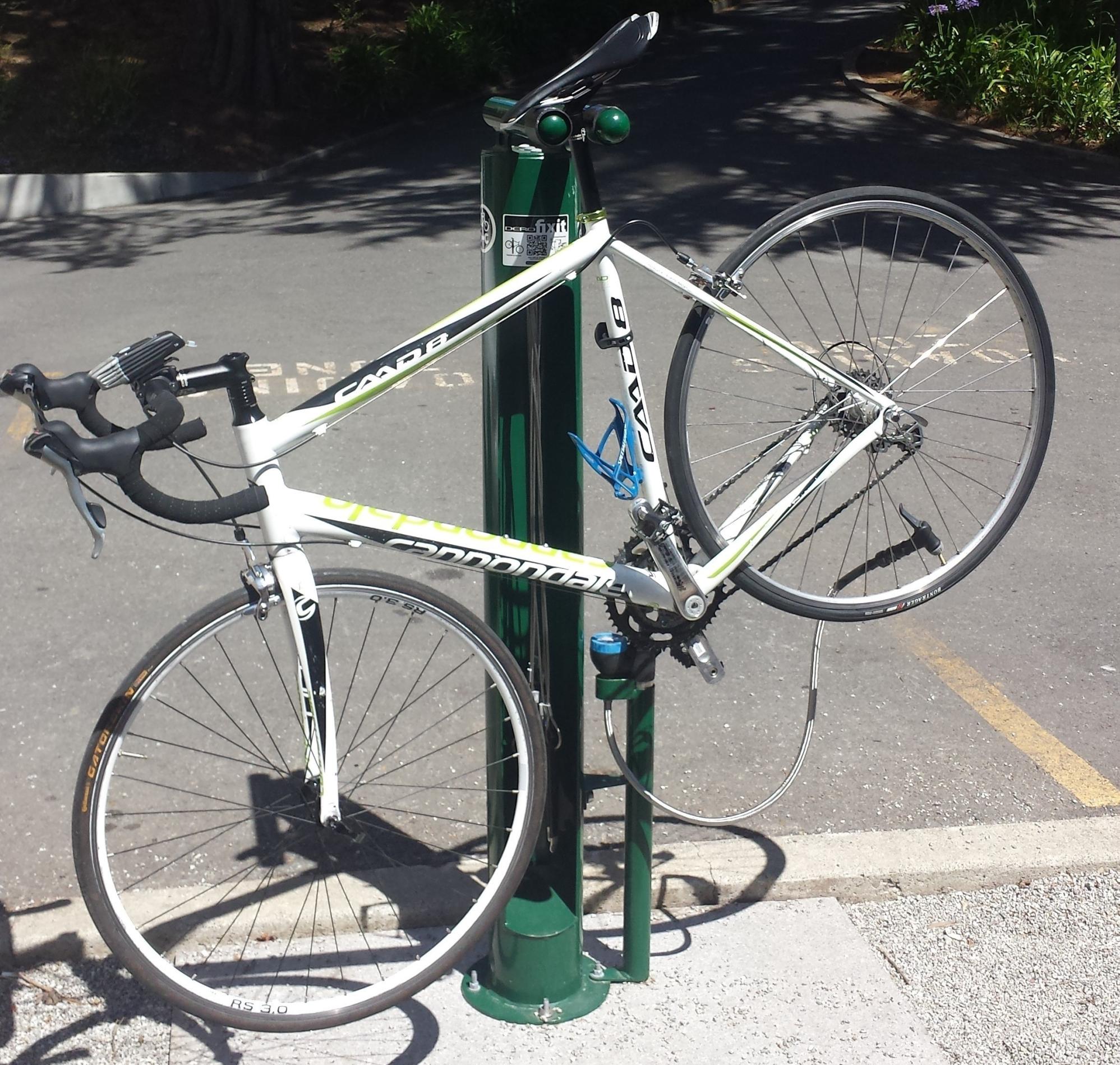 2012 Cannondale CAAD8  White